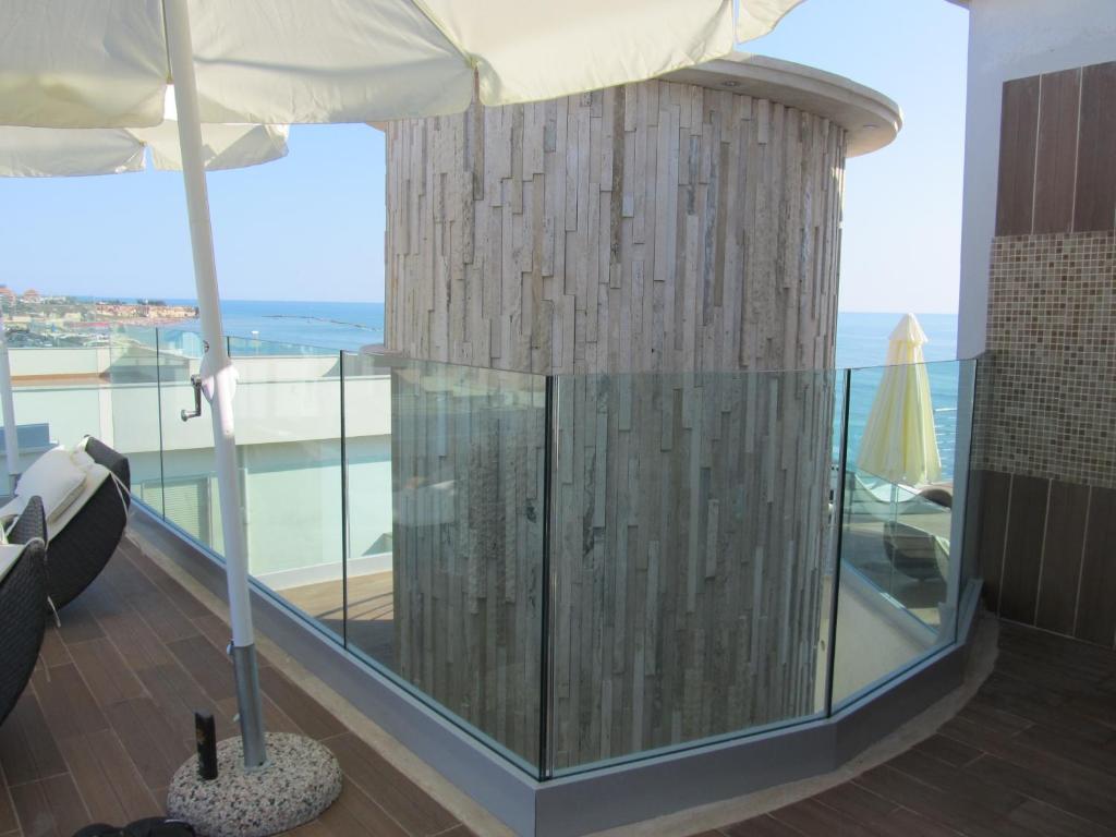 Hotel L'Approdo Άντζιο Εξωτερικό φωτογραφία
