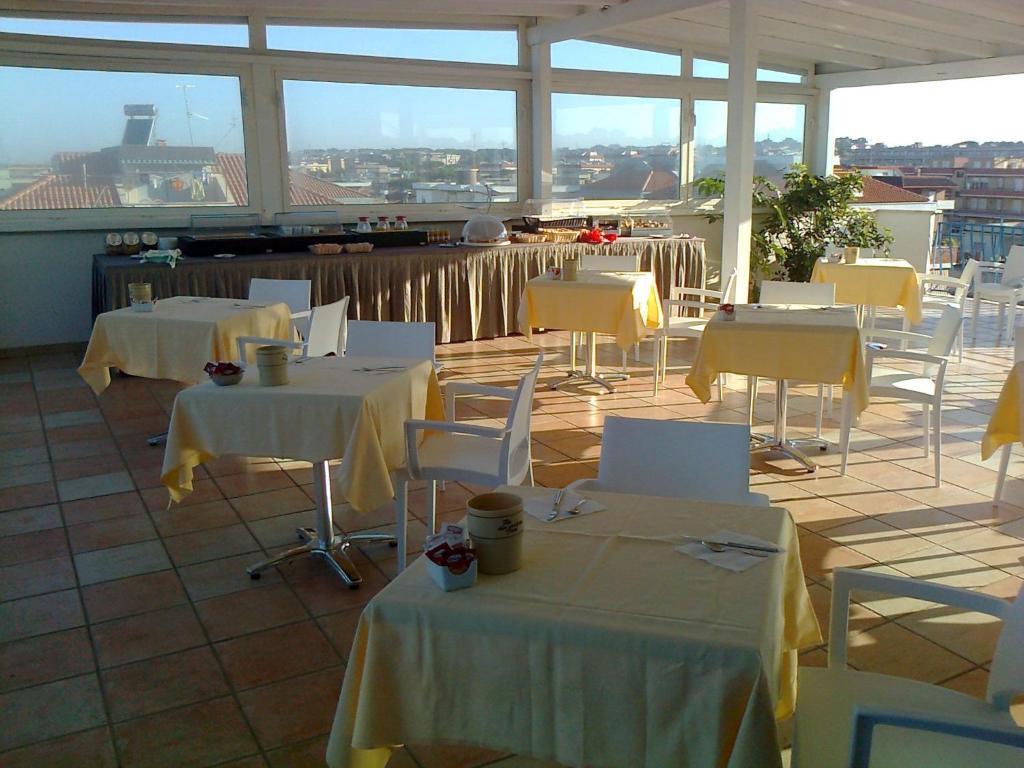 Hotel L'Approdo Άντζιο Εξωτερικό φωτογραφία