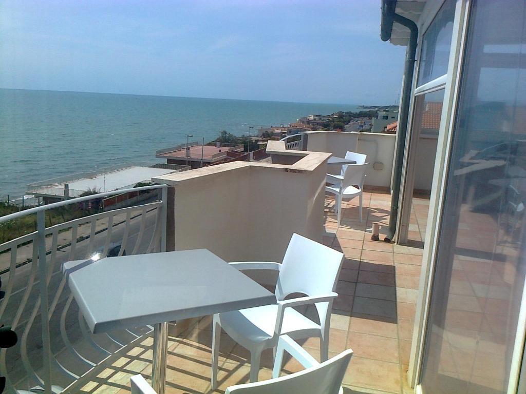 Hotel L'Approdo Άντζιο Εξωτερικό φωτογραφία