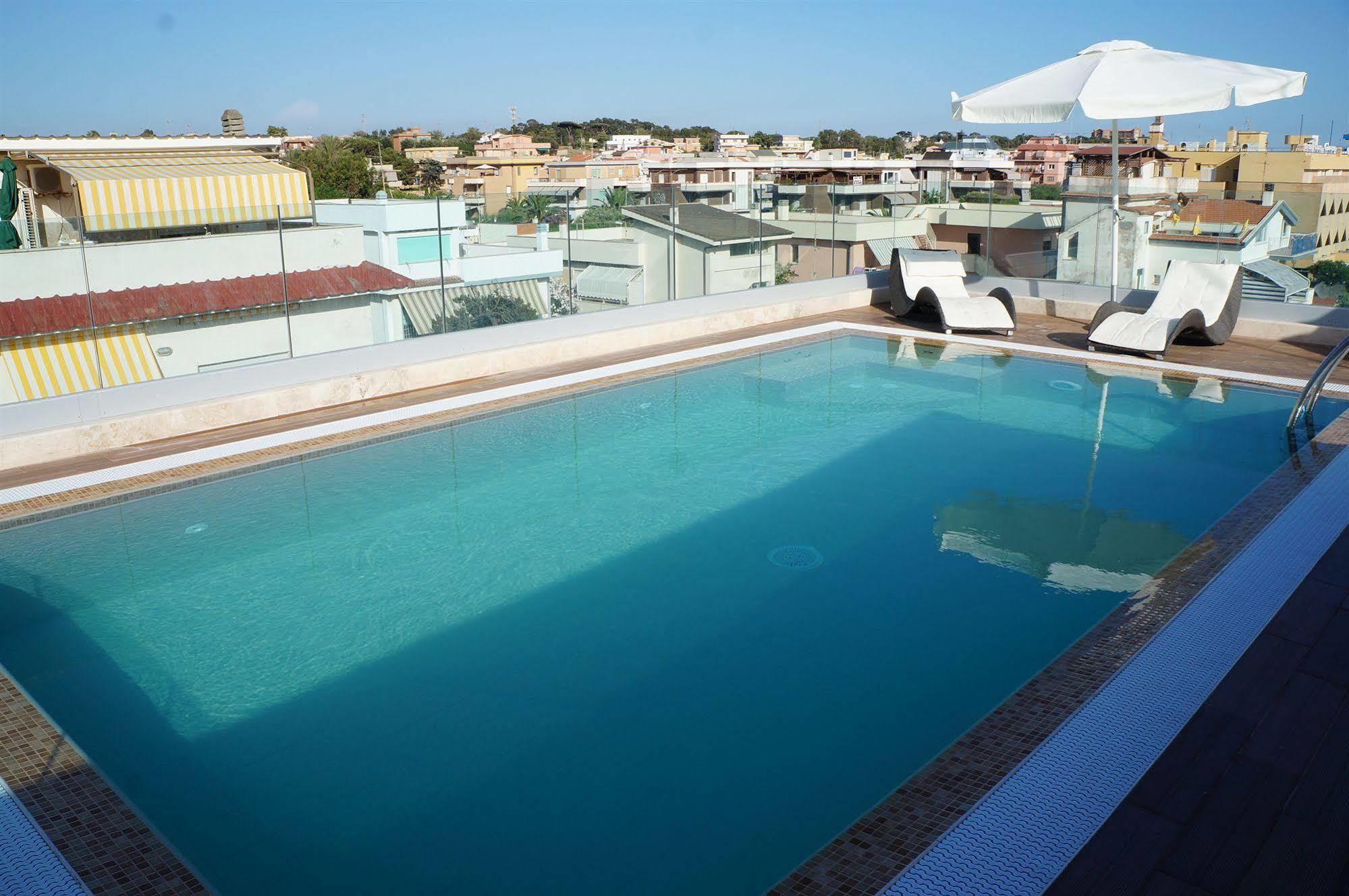 Hotel L'Approdo Άντζιο Εξωτερικό φωτογραφία